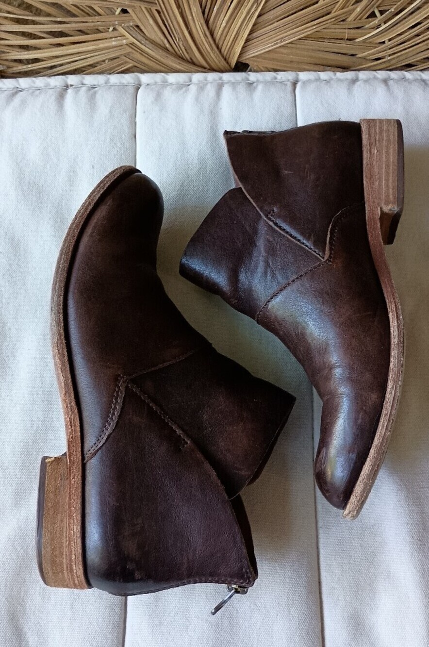 Kork Ease Women's Brown Leather Chelsea Boots - Classic Ankle Boots_7.5